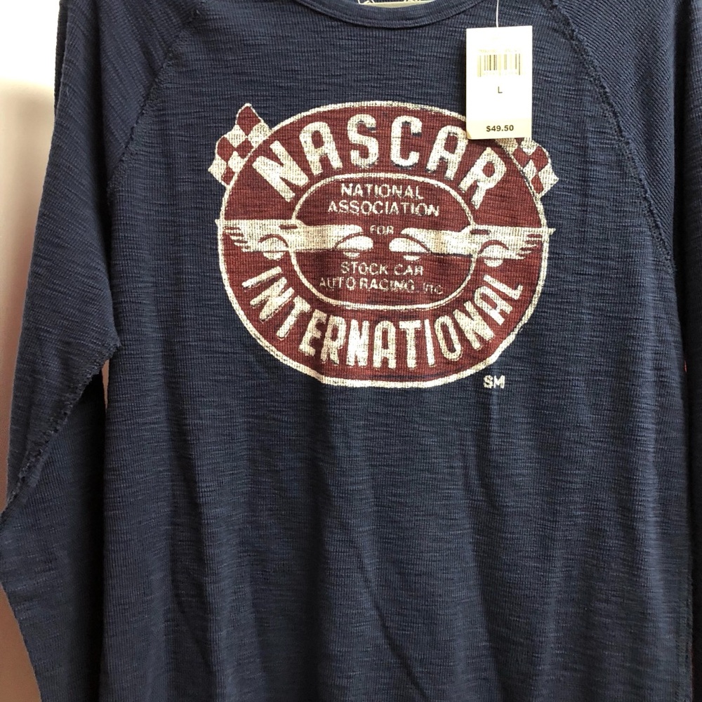 NWT Mens’s Lucky Long-sleeve shirt!